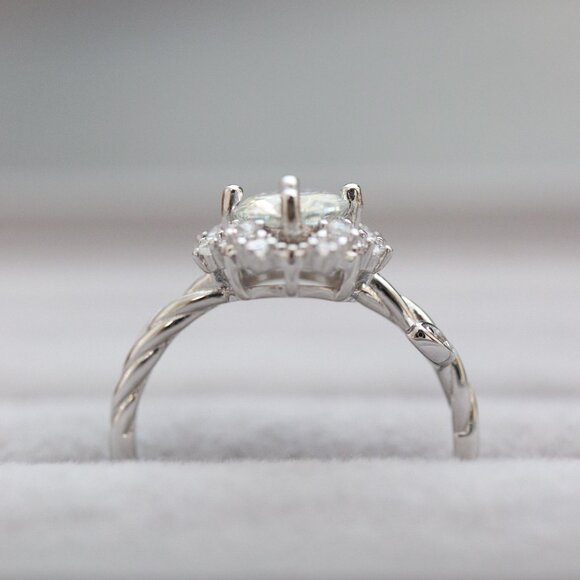 S925 1ct Clear Moissanite Diamond Sunflower Style Engagement Ring Sterling Silve - Picture 7 of 7